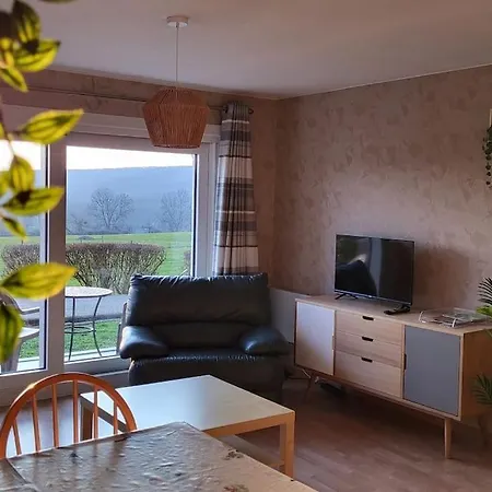With Beautiful Views 2 Km From 아파트 *